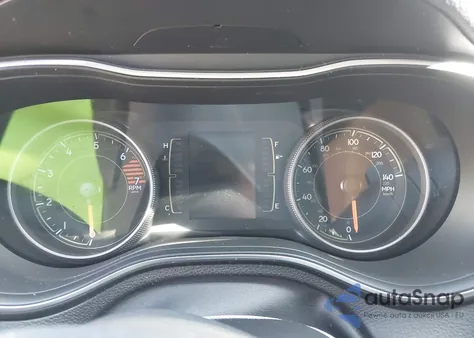 2019 Jeep Cherokee Latitude Plus 4X4 из США, поврежденный, VIN 1C4PJMLB4KD364210